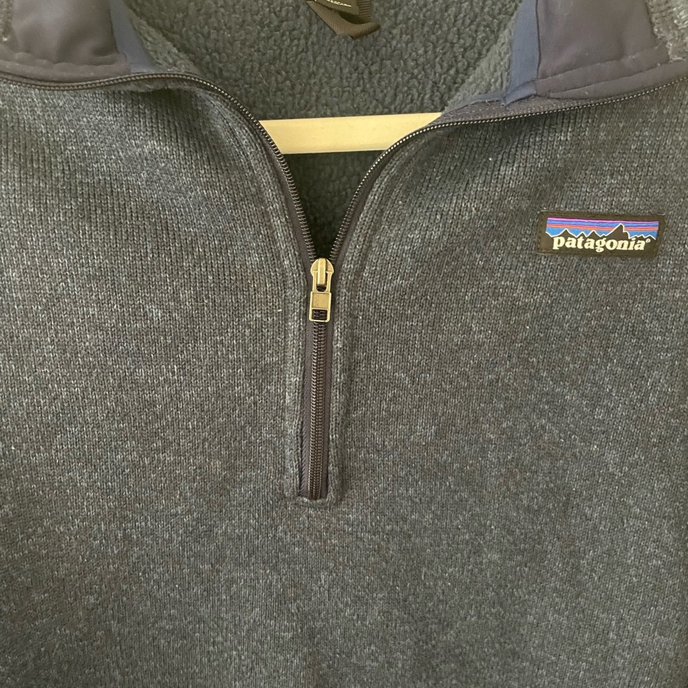 Patagonia  Zip-Up Sweater in Charcoal